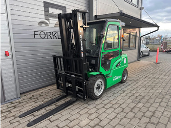 Electric forklift