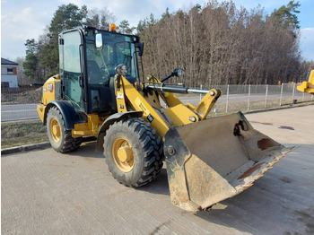 Wheel loader CAT 906M: picture 2