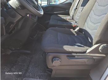 Passenger van IVECO Daily 35S16V A8: picture 5