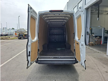 Passenger van IVECO Daily 35S16V: picture 5