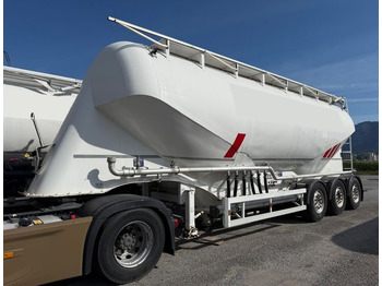 Silo semi-trailer