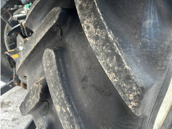 Farm tractor New Holland T 5070 Dismantled. Only spare parts: picture 5 Farm tractor New Holland T 5070 Dismantled. Only spare parts: picture 5