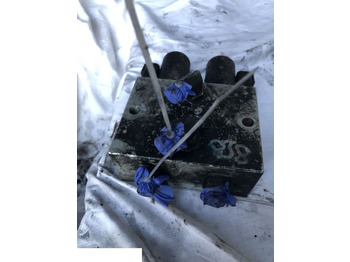 Hydraulic valve JCB