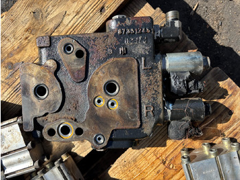 Spare parts NEW HOLLAND