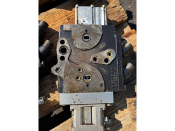 Spare parts NEW HOLLAND