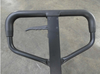 Pallet truck Linde 3x HPTM15Low/350mm: picture 3