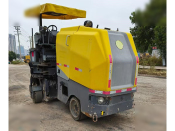Cold planer DYNAPAC