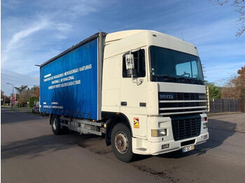Curtainsider truck DAF XF 95.430: picture 4