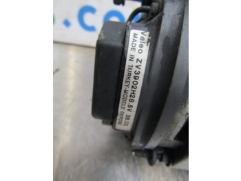 Electrical system for Truck RENAULT PREMIUM 400 ALTERNATOR: picture 2 Electrical system for Truck RENAULT PREMIUM 400 ALTERNATOR: picture 2