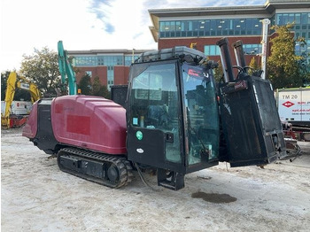 Directional boring machine