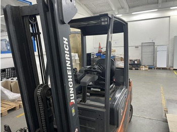 Electric forklift Jungheinrich EFG320: picture 2 Electric forklift Jungheinrich EFG320: picture 2