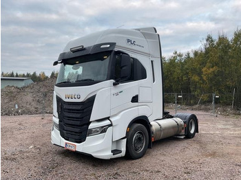 Tractor unit IVECO S-WAY
