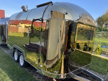 Vending trailer