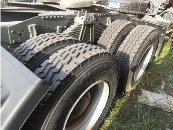 Tractor unit Sinotruk HOWO 371 6*4 Tractor: picture 4