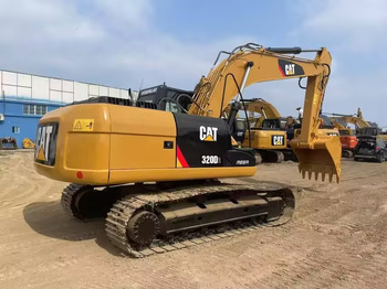 Crawler excavator CATERPILLAR 320D2