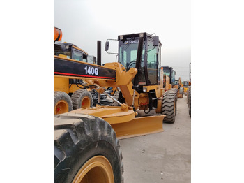 Grader CATERPILLAR 140H