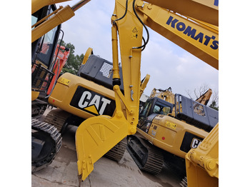 Crawler excavator KOMATSU PC210LC-8