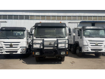 Livestock truck SINOTRUK HOWO