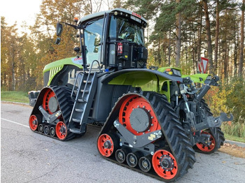 Farm tractor Claas Xerion 5000 Trac TS: picture 5