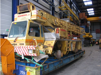 All terrain crane GROVE