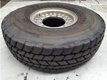 Wheel and tire package GROVE