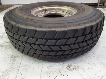 Wheel and tire package GROVE