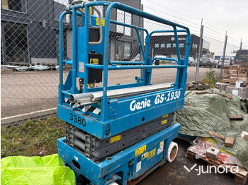 Scissor lift GENIE