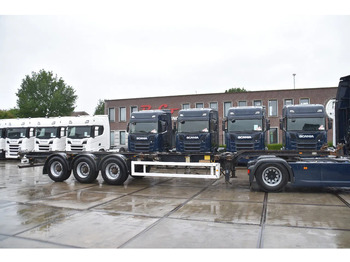 Container transporter/ Swap body semi-trailer KRONE SDC
