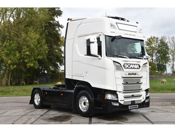 Tractor unit SCANIA S 500
