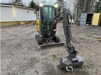 Crawler excavator Grävmaskin Volvo EC18C med redskap: picture 2