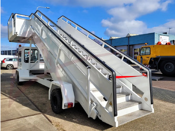 Passenger stairs EINSA EDU-A: picture 2