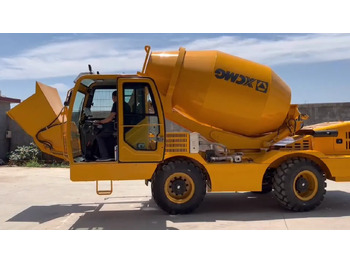 Concrete mixer truck XCMG