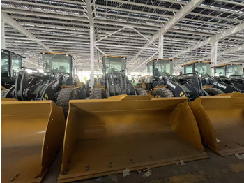 Wheel loader XCMG official XC948 4.5ton wheel loader hydraulic with diesel engine in stock: picture 4