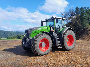 Farm tractor FENDT 1050 Vario