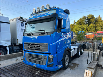 Tractor unit VOLVO FH16 750