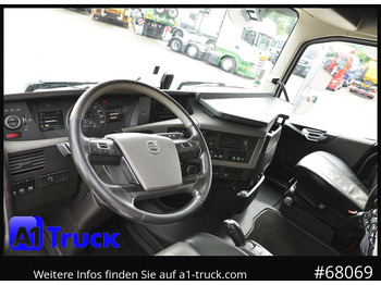 Interior photo 1: Container transporter/ Swap body truck VOLVO FH 460, Überführer, Terberg, Kamag 2x AHK, verstellbare Sattelplatte,