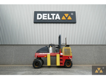 Pneumatic roller DYNAPAC