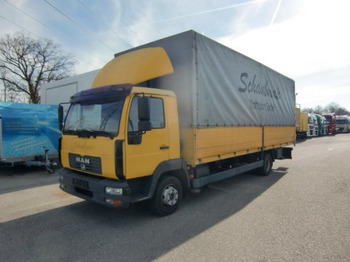 Curtainsider truck MAN