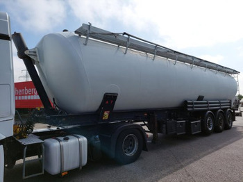 Silo semi-trailer
