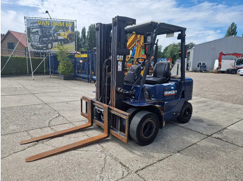 Diesel forklift CATERPILLAR DP