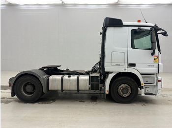 Tractor unit Mercedes-Benz Actros 1844: picture 4
