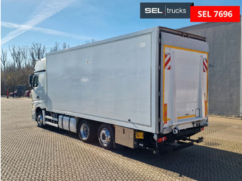 Box truck MERCEDES-BENZ Actros
