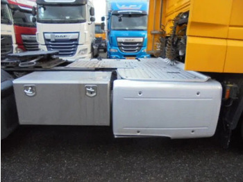Tractor unit DAF XF 440: picture 4
