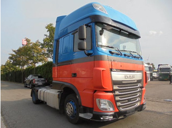 Interior photo 1: Tractor unit DAF XF 440 MEGA Interior photo 1: Tractor unit DAF XF 440 MEGA