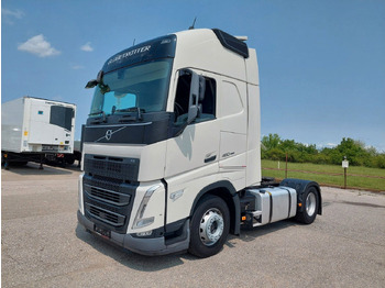 Tractor unit VOLVO FH13