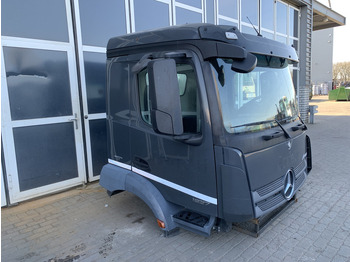 Cab and interior for Truck Mercedes-Benz Antos MP4: picture 2