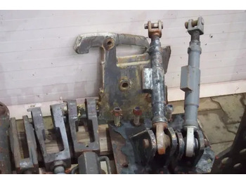 Spare parts for Farm tractor Ramiona i wieszaki oraz siłowniki do ciągnika Claas TUZ RENAULT, CLAAS, MASSEY FERGUSON: picture 2 Spare parts for Farm tractor Ramiona i wieszaki oraz siłowniki do ciągnika Claas TUZ RENAULT, CLAAS, MASSEY FERGUSON: picture 2