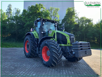 Farm tractor CLAAS Axion 930