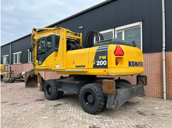 Wheel excavator Komatsu PW200: picture 2