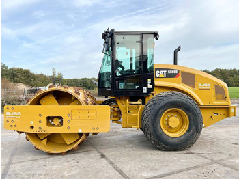 Roller CATERPILLAR CS66B